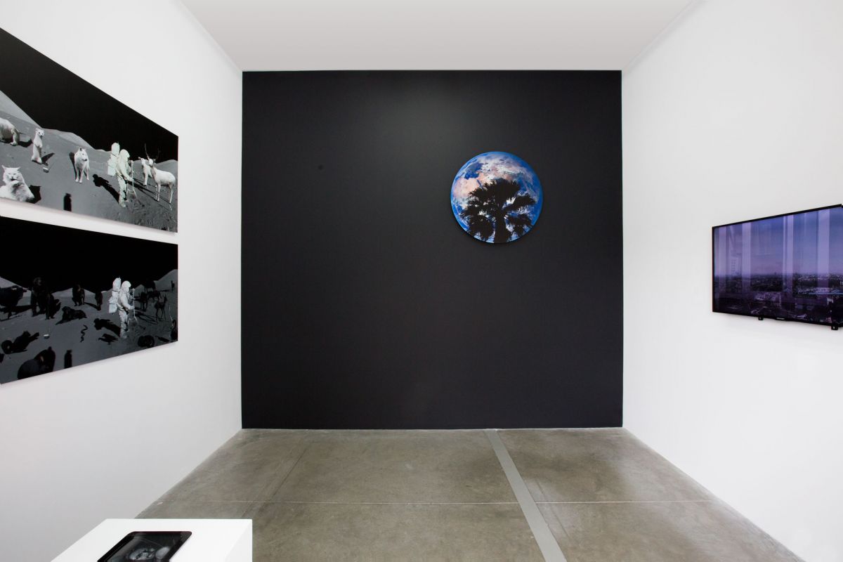 Images Staring at Images